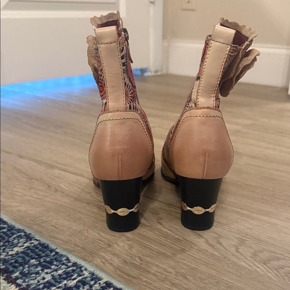 Floral Embroidered Heeled Boots in Beige and Pink - Picture 4 of 8